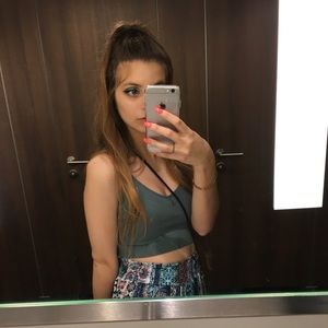 Meet your Posher, Melanie